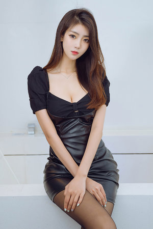浪货趴办公点~H揉秘书视频